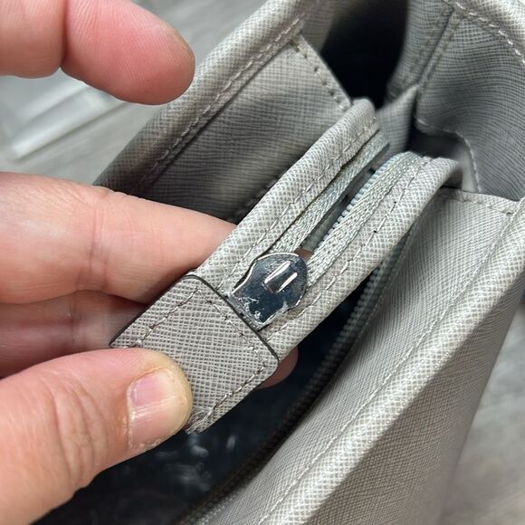 9770 Michael Kors gray tote bag - Picture 15 of 16